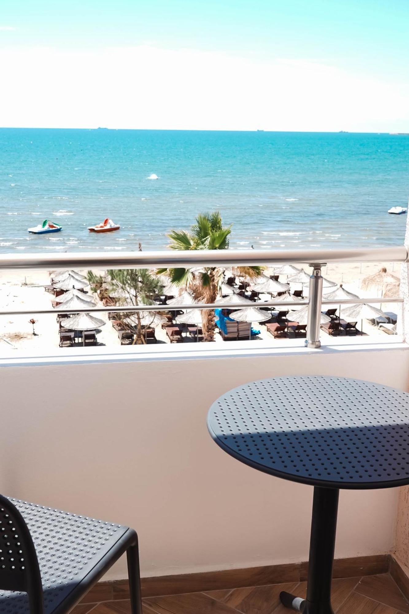 Marina Rooms Durrës Exterior foto