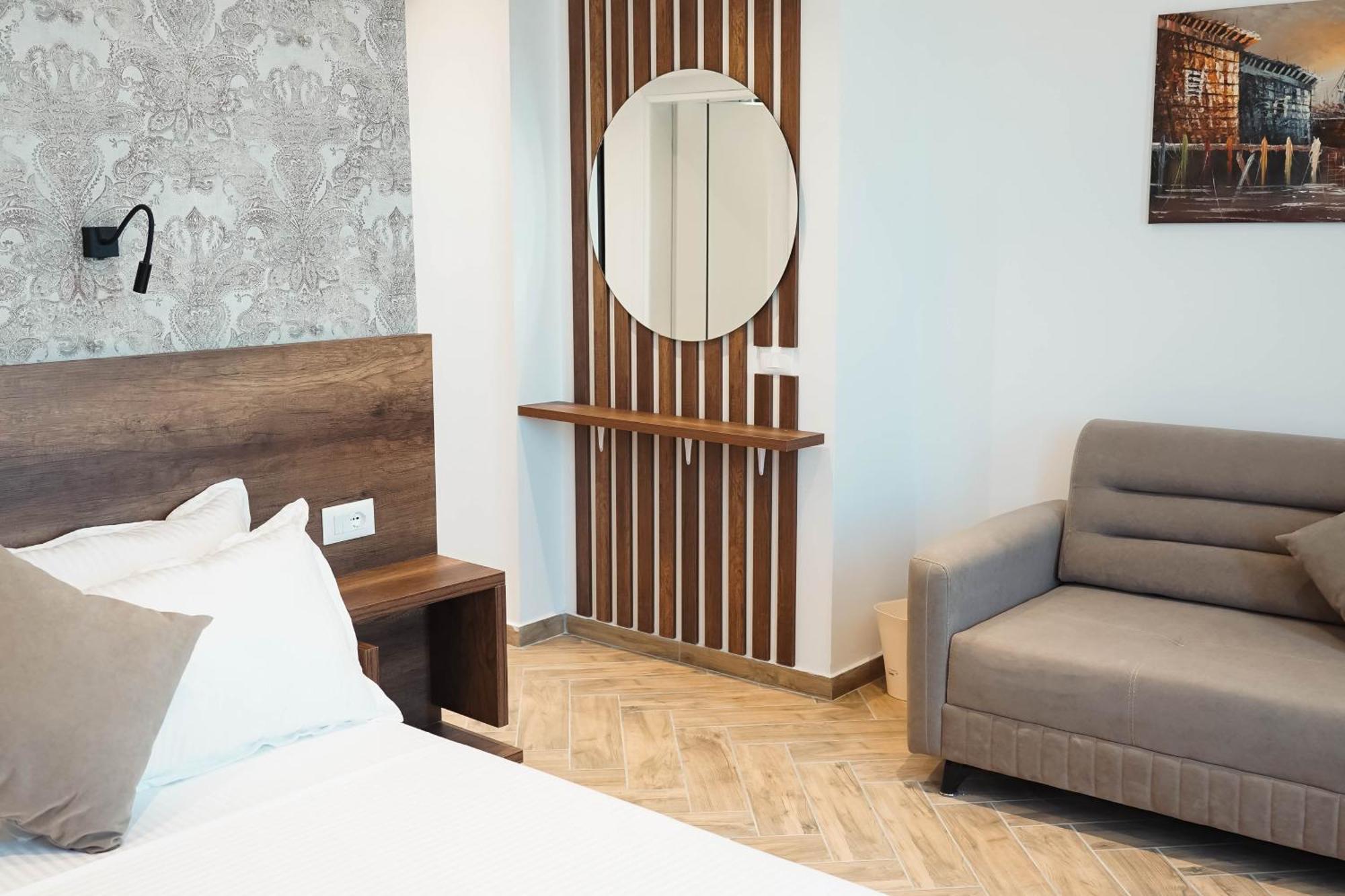 Marina Rooms Durrës Exterior foto